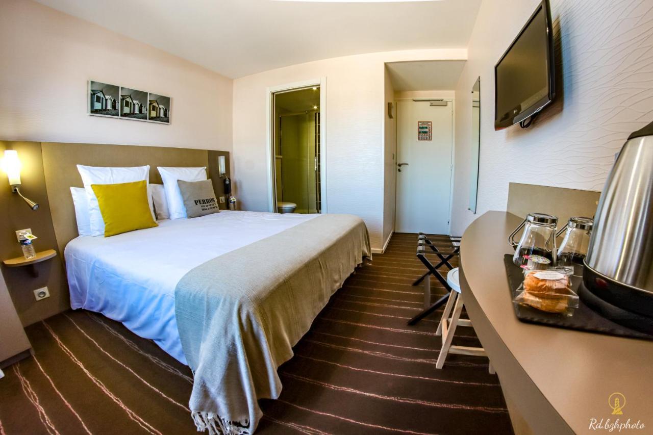 Logis Hotel Du Parc Perros-Guirec Exterior photo