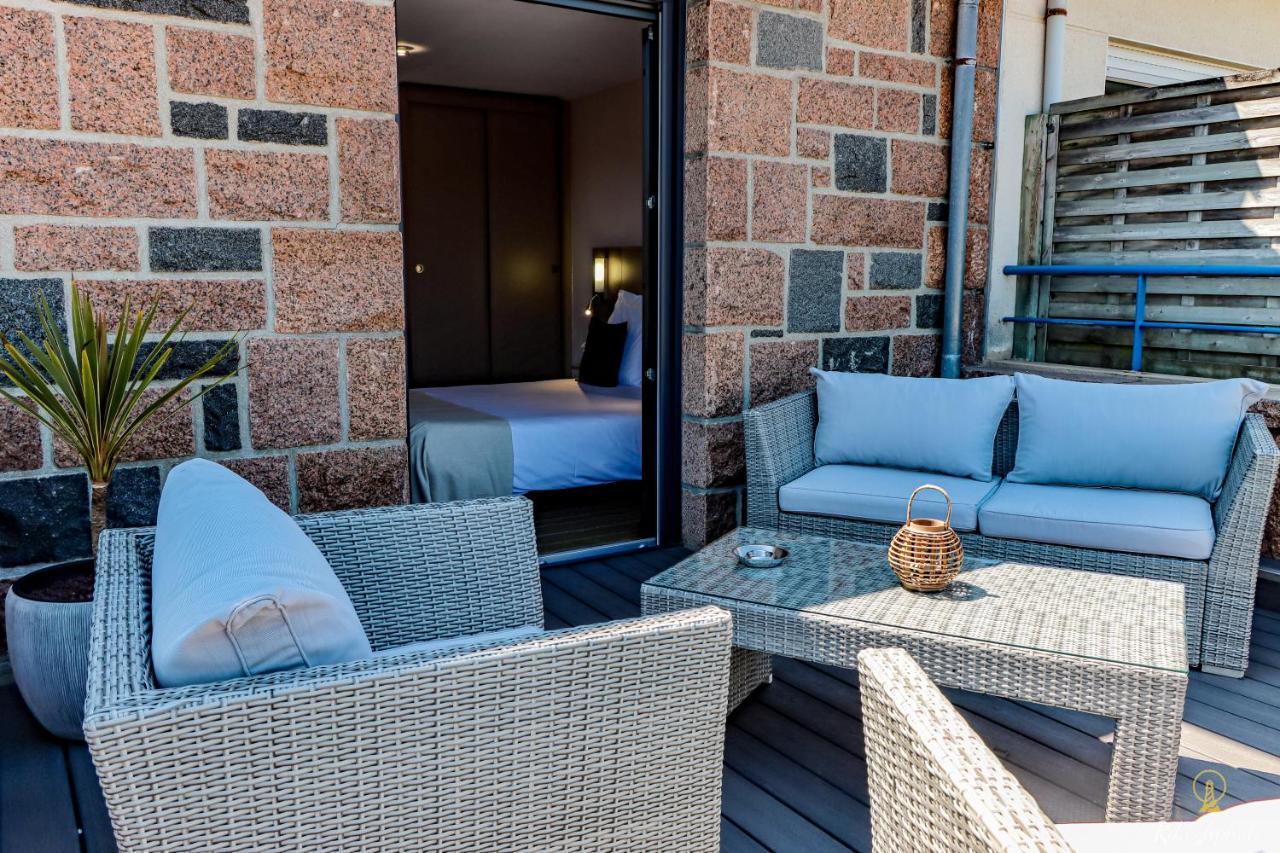 Logis Hotel Du Parc Perros-Guirec Exterior photo