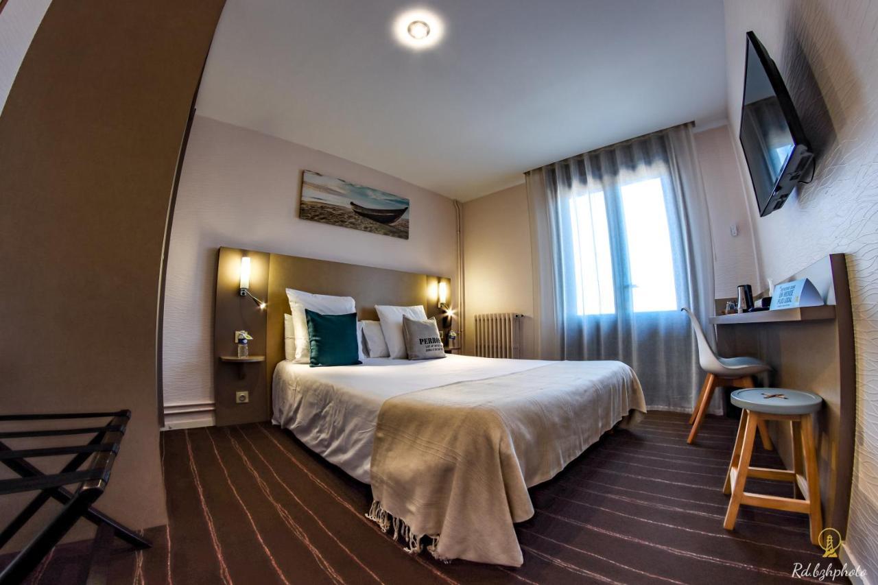 Logis Hotel Du Parc Perros-Guirec Exterior photo