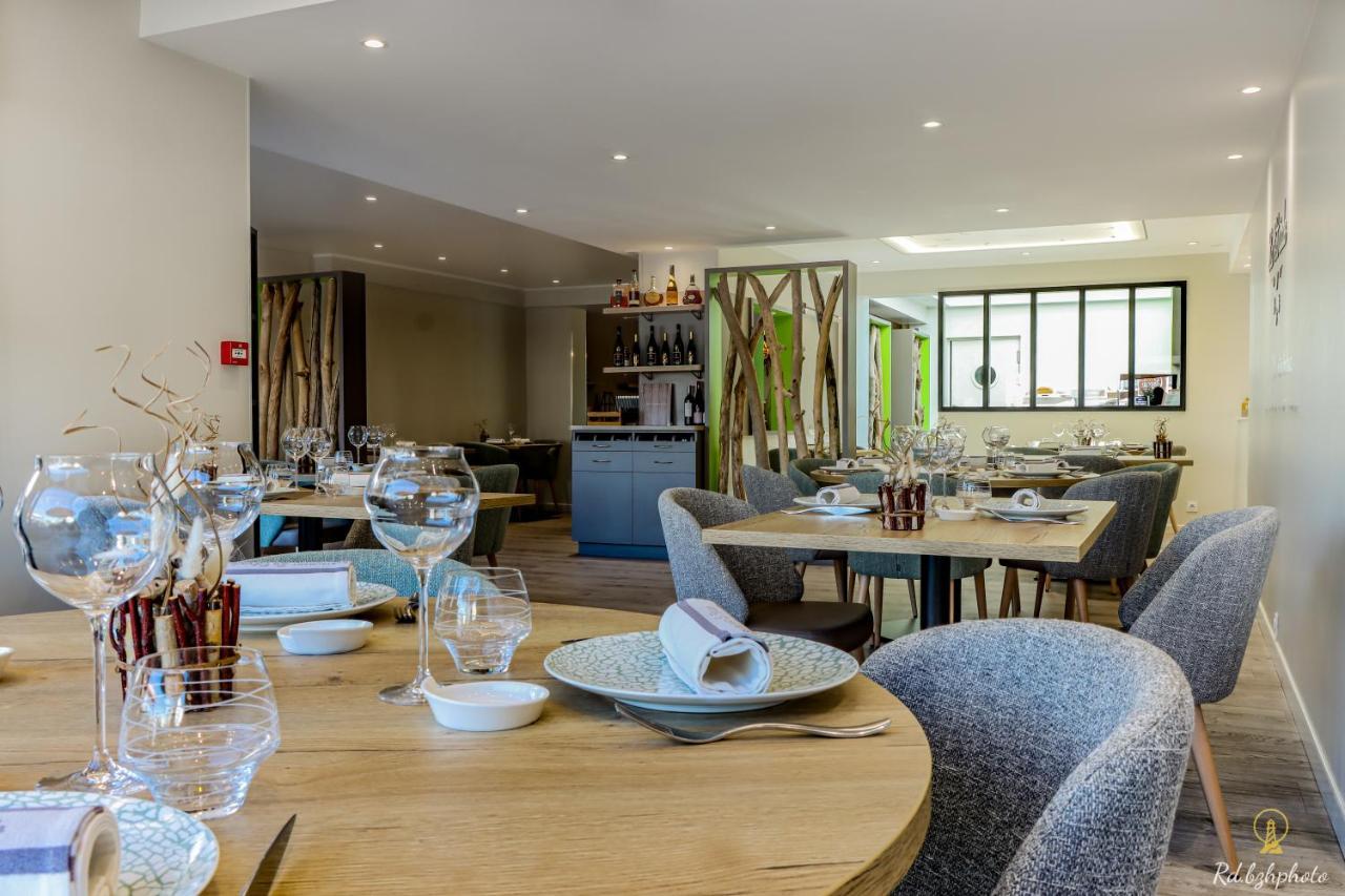 Logis Hotel Du Parc Perros-Guirec Exterior photo