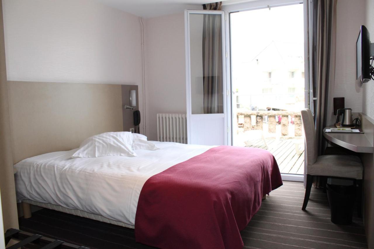 Logis Hotel Du Parc Perros-Guirec Exterior photo