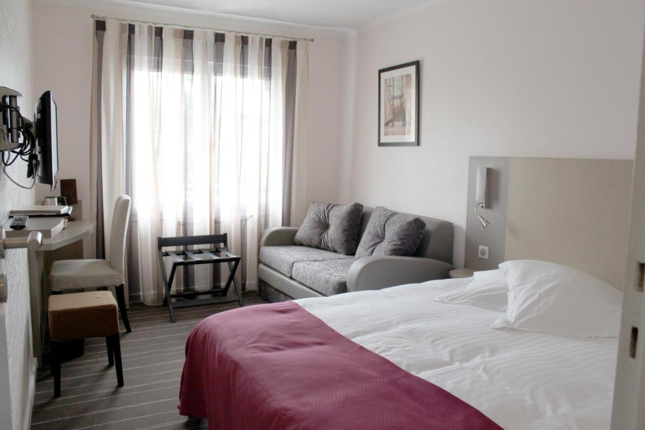 Logis Hotel Du Parc Perros-Guirec Exterior photo