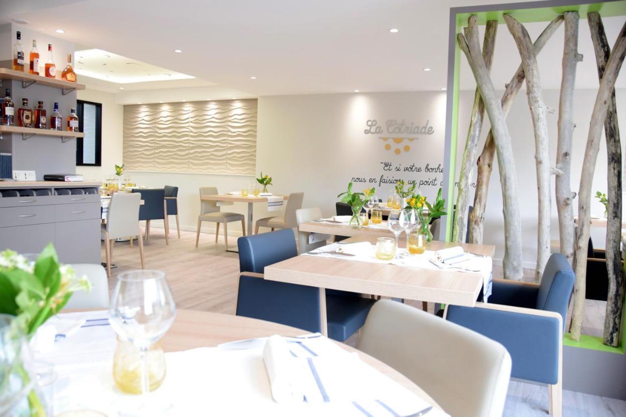 Logis Hotel Du Parc Perros-Guirec Exterior photo