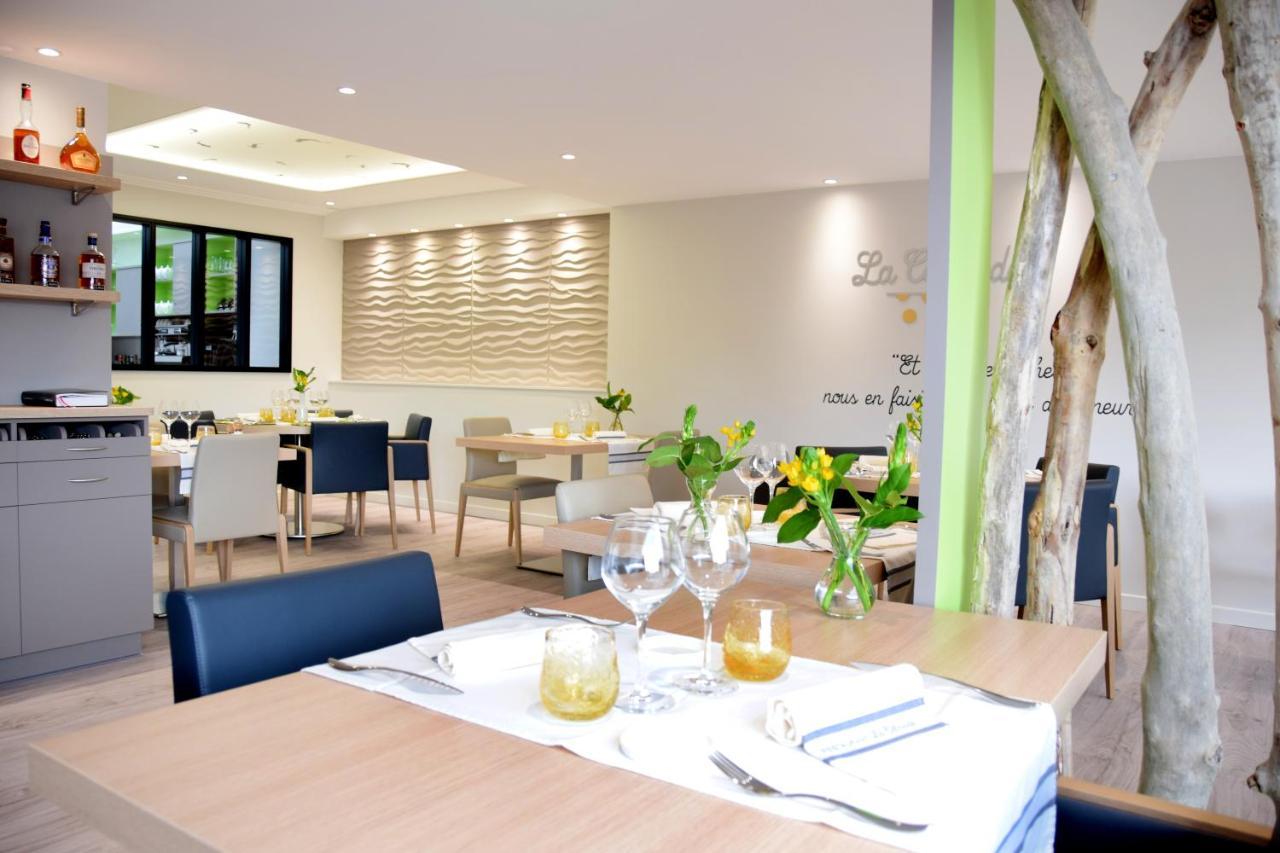 Logis Hotel Du Parc Perros-Guirec Exterior photo